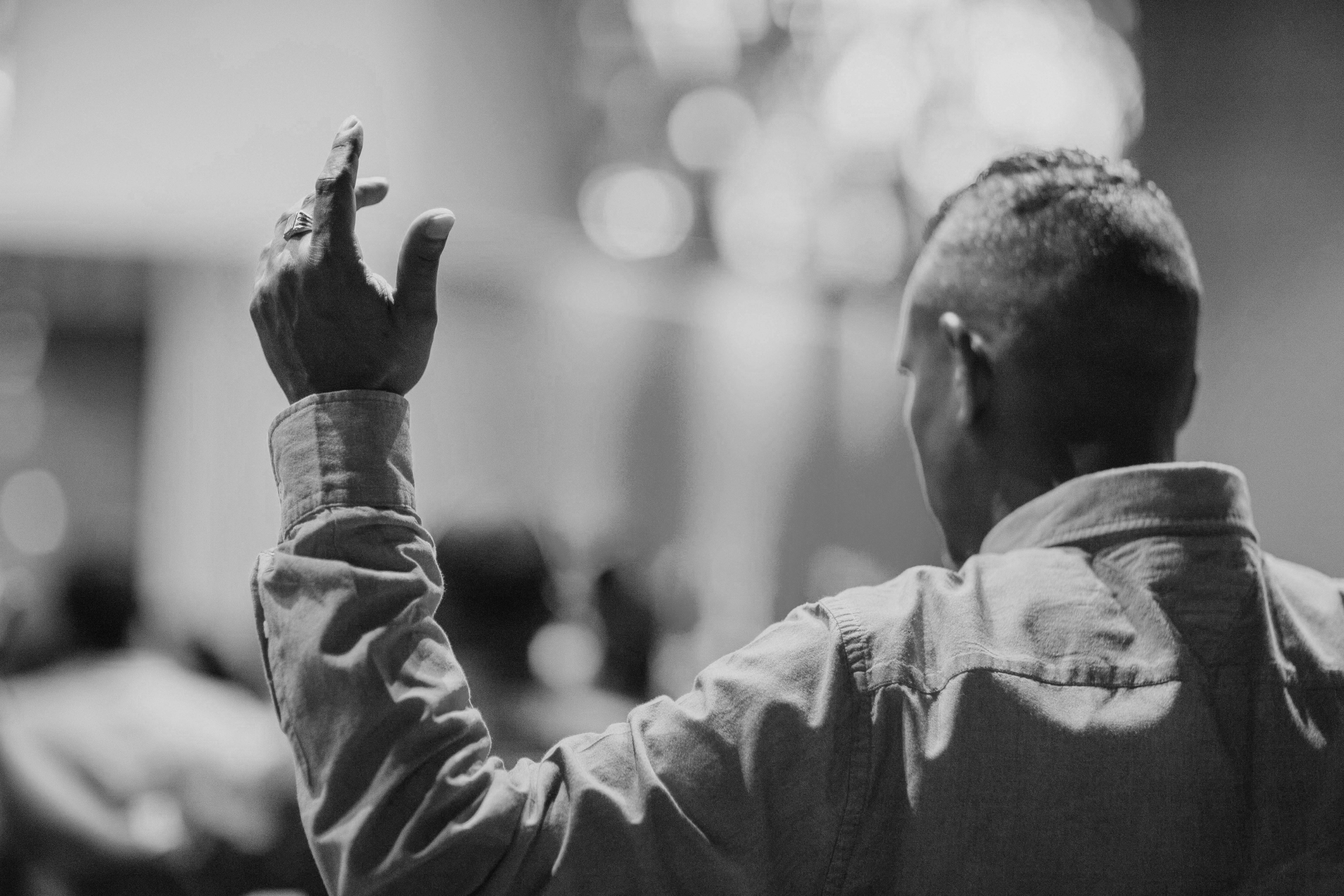 pexels-luis-quintero-2351723
